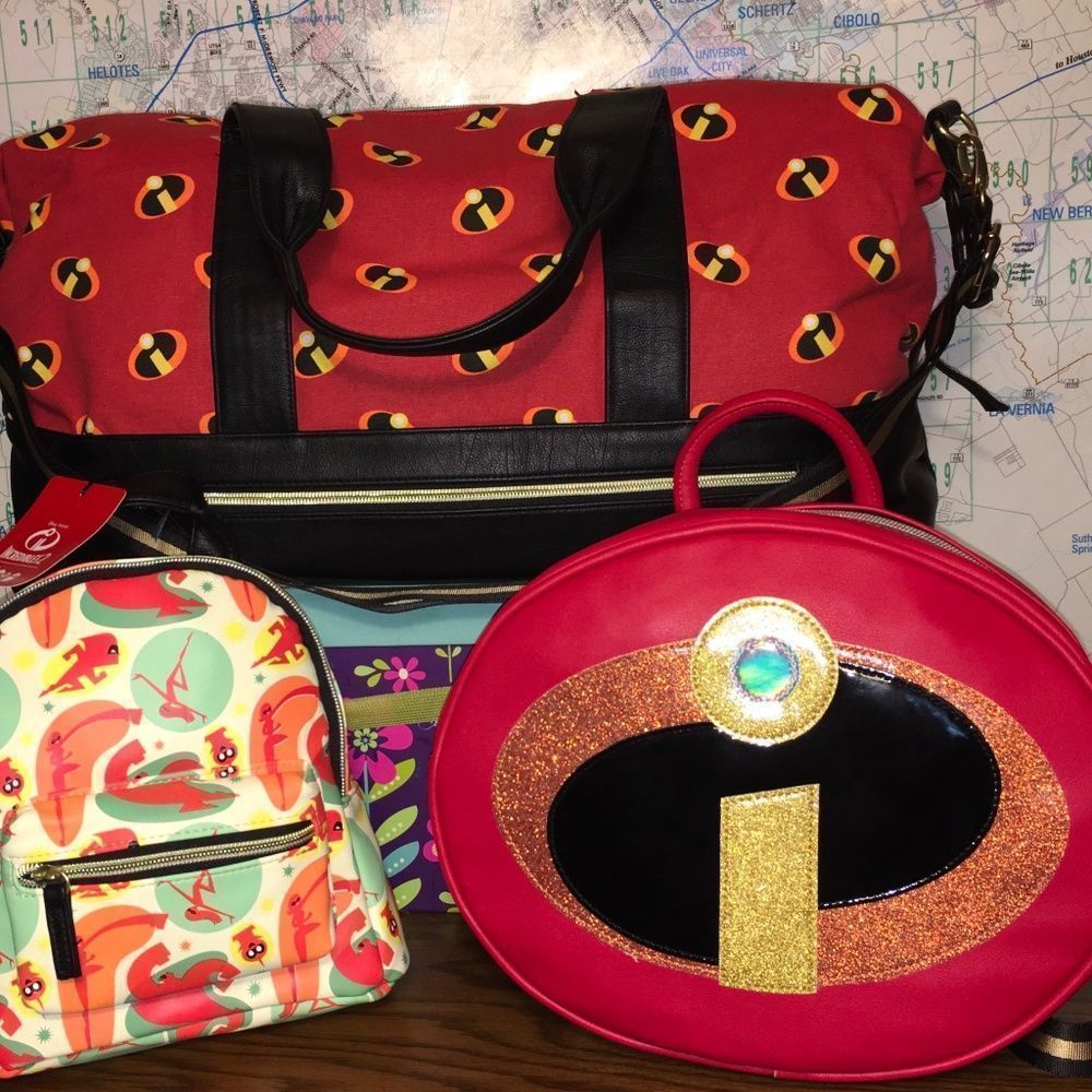 Disney the Incredibles family bundle